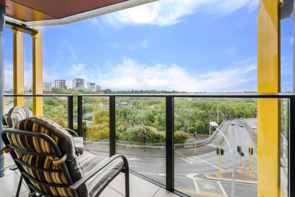 Free Wifi!! Spacious 1-Bedroom Apt, Auckland Cbd Екстер'єр фото