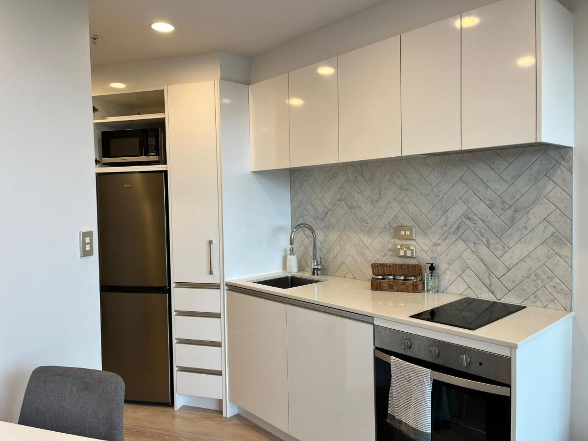 Free Wifi!! Spacious 1-Bedroom Apt, Auckland Cbd Екстер'єр фото